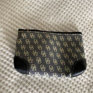 Black & White Dooney & Bourke Cosmetic Bag